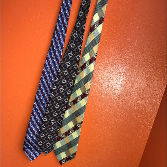 Patterned ties bundle! - Picture 3 of 3